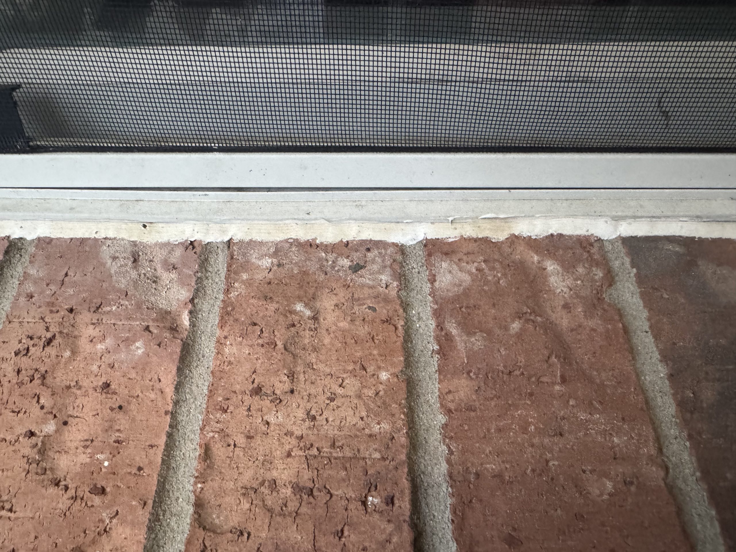 caulk cracks