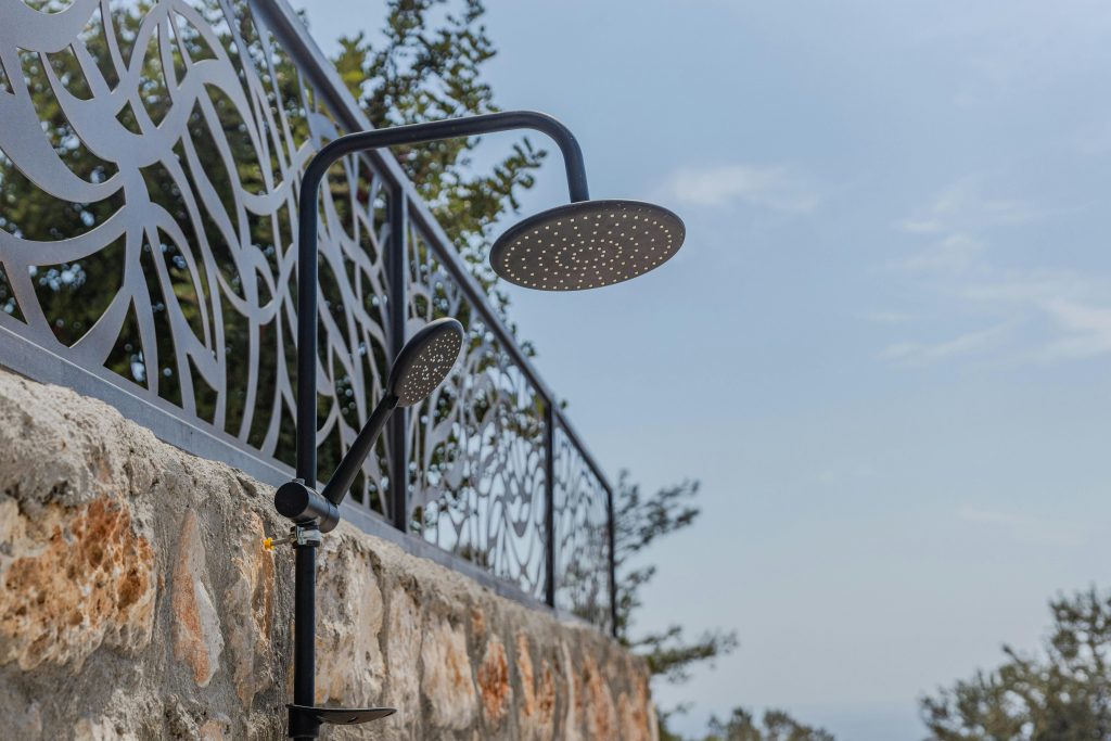 how to install outdoor shower plumbing