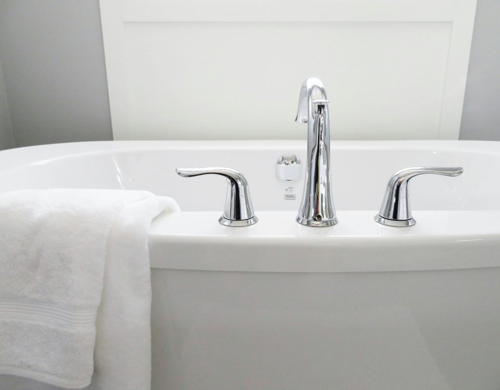how to fix a dripping bathtub faucet